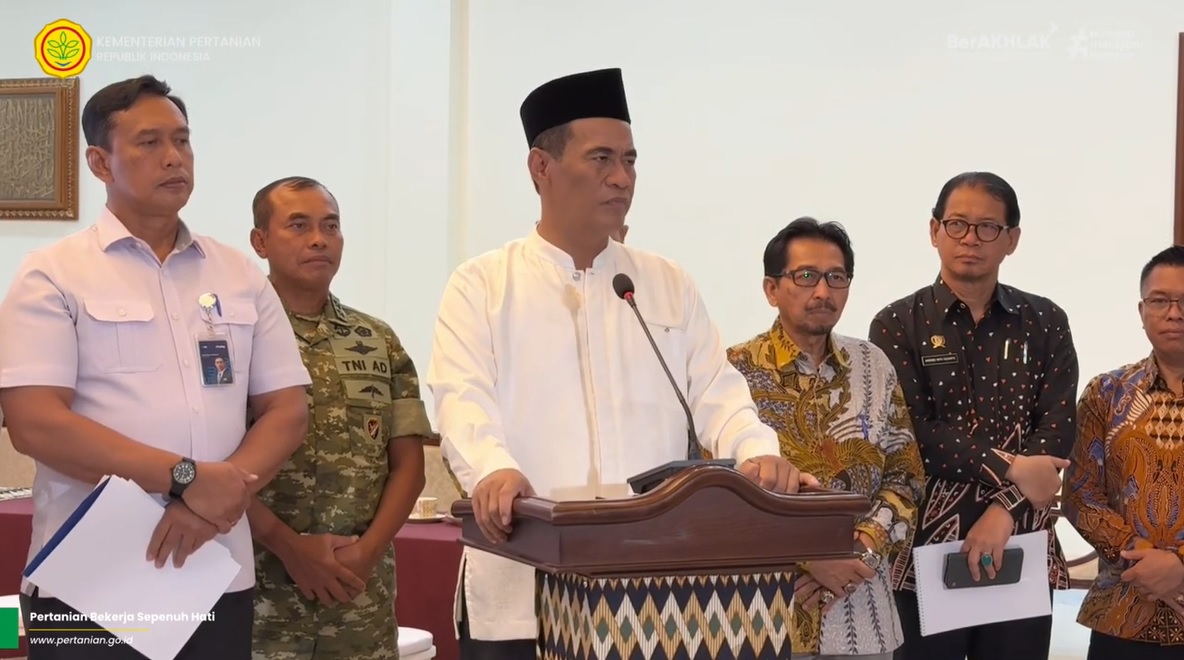 Mentri Pertanian Amran Sulaiman Mengamuk : Beras ilegal sebanyak 250 Ton Masuk Indonesia