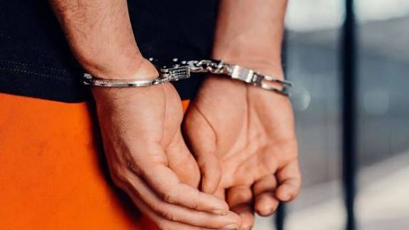 Pelaku pembunuhan wanita di Jakarta Barat ditembak polisi setelah berusaha kabur saat ditangkap