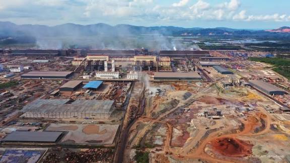 Hilirisasi nikel dinilai harus melampaui MHP, Indonesia didorong kuasai industri material baterai