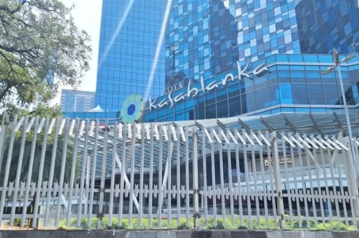 Pagar tinggi di Mal Kota Kasablanka dibongkar usai menjadi sorotan
