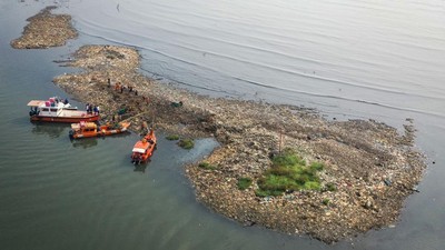 Proyek waduk di Jakarta Timur berubah jadi lokasi sampah, Pemprov sebut ulah oknum