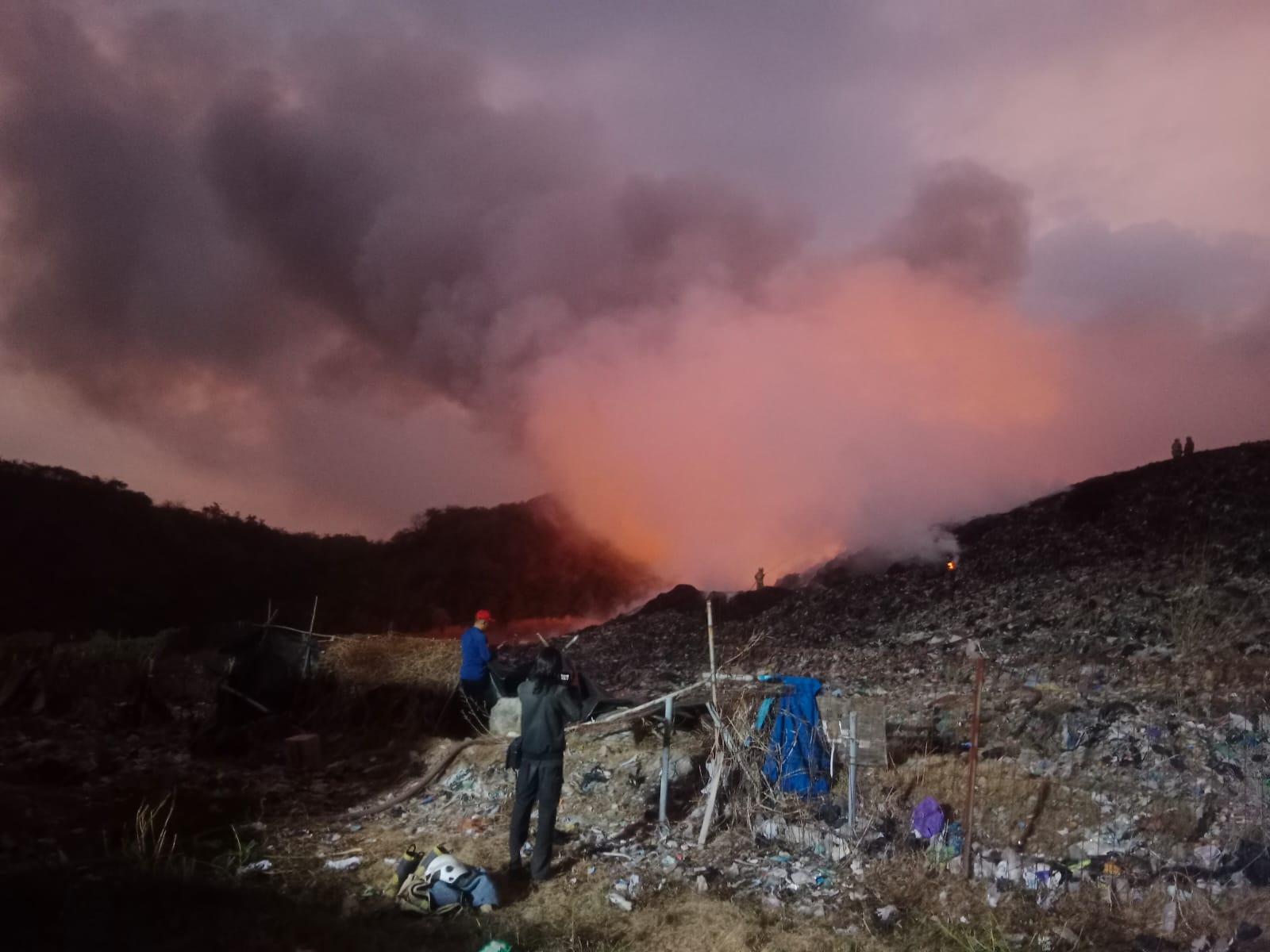 Kebakaran TPA Jatibarang Semarang Makin Meluas, Gas Metana Jadi Ancaman