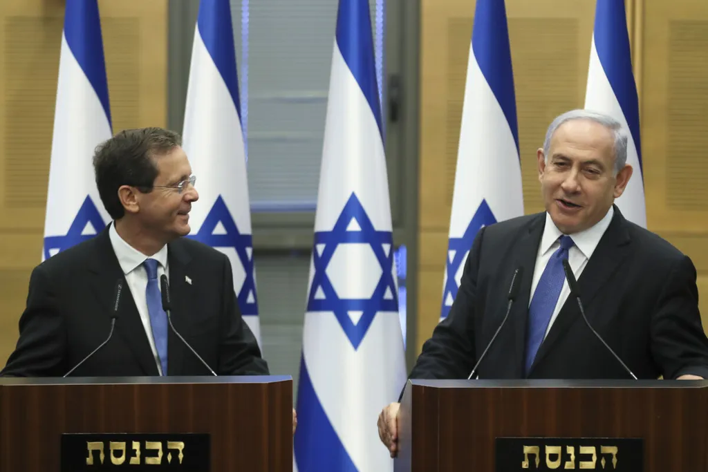 Satu HP, Banyak Narasi: Netanyahu Soroti Pengaruh Media Sosial terhadap Publik
