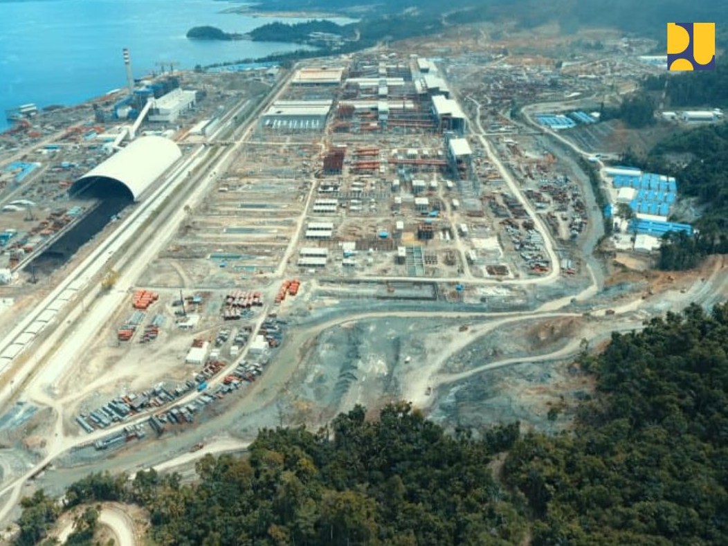 Indonesia Ekspor Perdana Baterai Kendaraan Listrik, 11 Proyek Hilirisasi Diluncurkan di Weda Bay