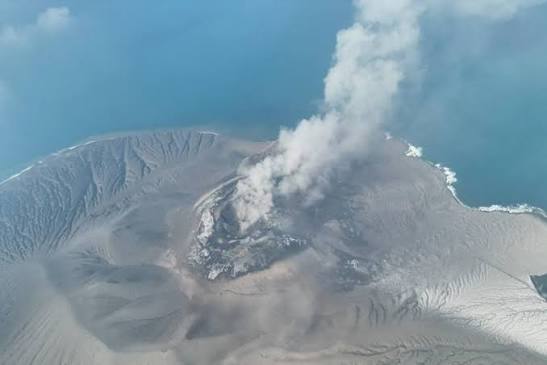Anak Krakatau Turun Status, Tapi Jangan Abaikan Radius Bahaya 2 Km!